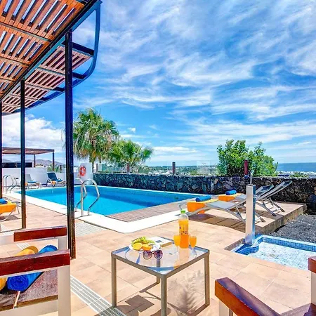 Villa Corito Cinco By *