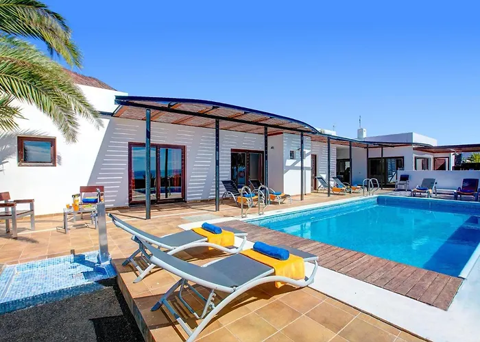 Corito Cinco By فيلة *